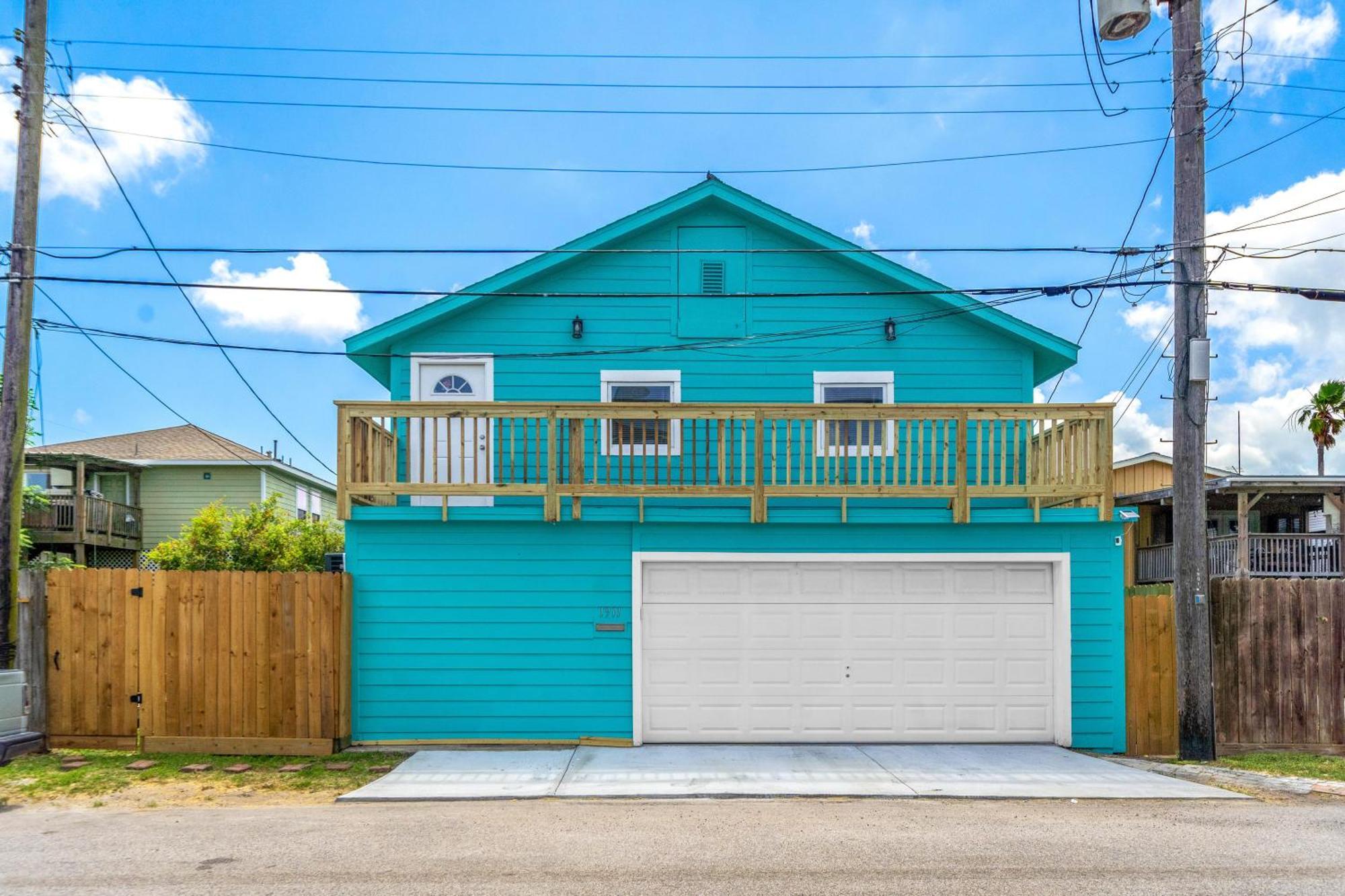 Nr Beach Pier Oasis Game Tables Yard Bbq Galveston