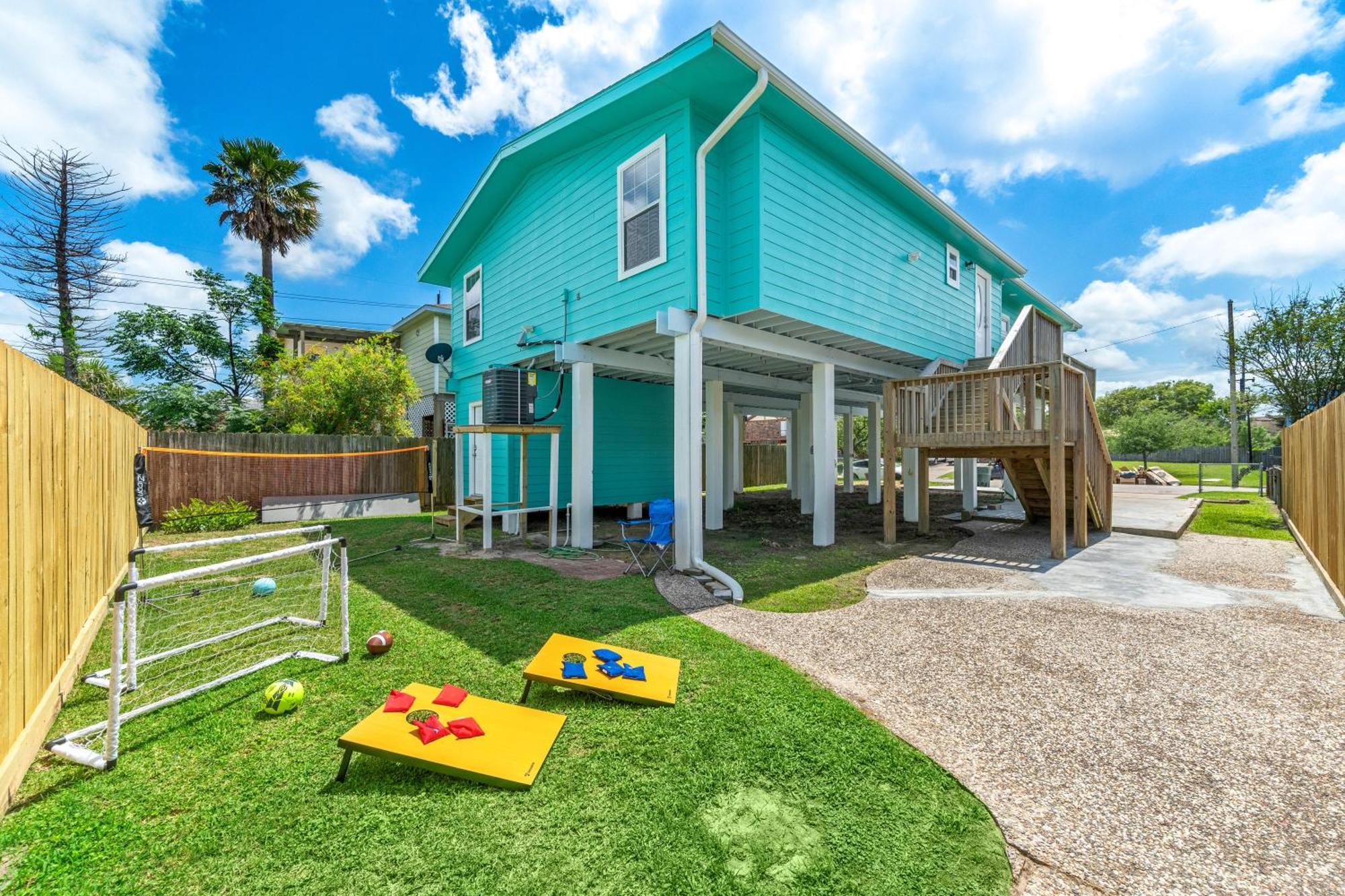 Nr Beach Pier Oasis Game Tables Yard Bbq Galveston